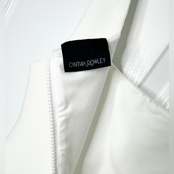 CYNTHIA ROWLEY - Bonded Feather Dress - White - Size Medium / Large* - Picture 7 of 10